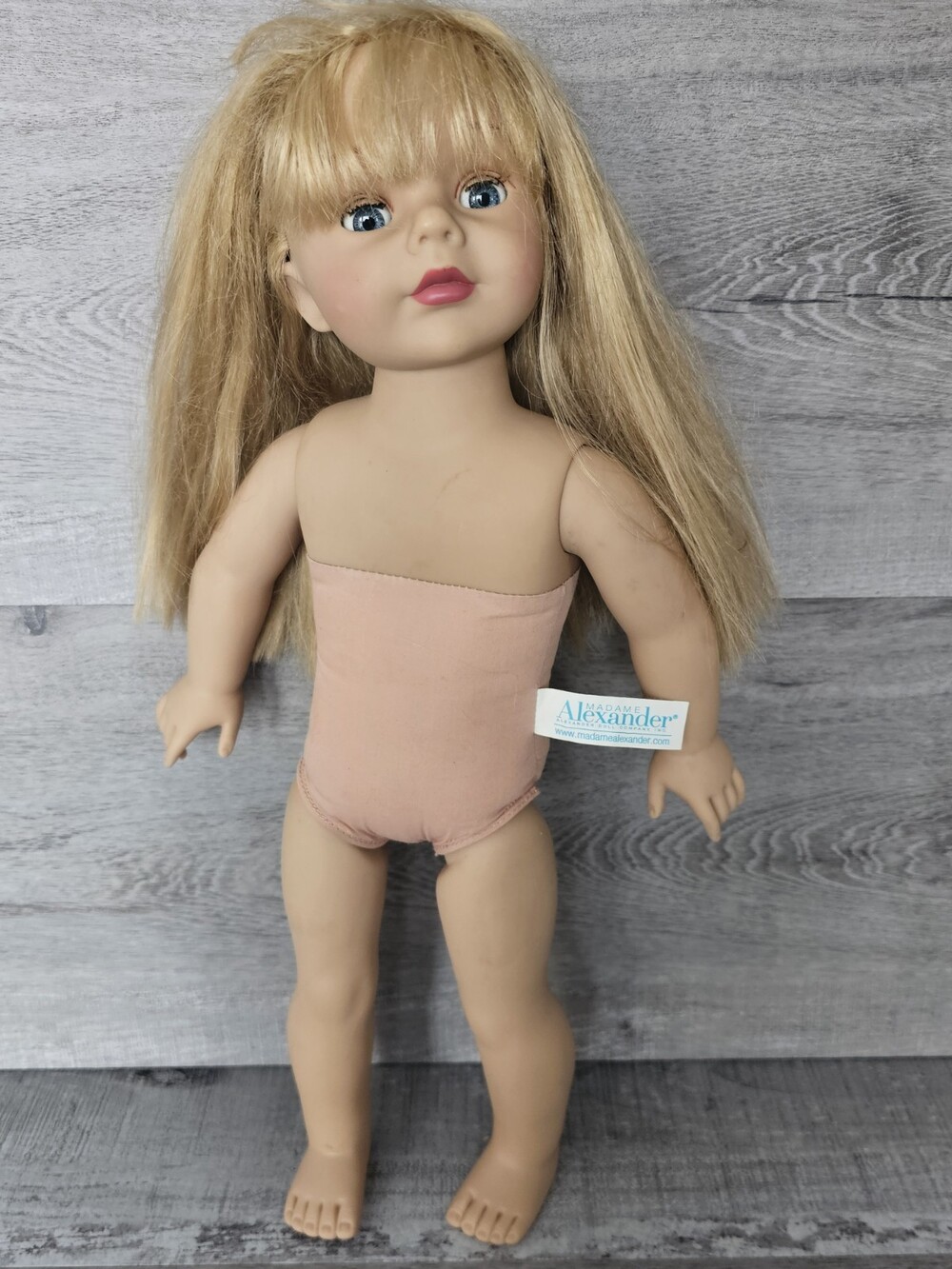 Madame Alexander Doll Co. Blonde Hair Blue Eyes 18" Doll 2008